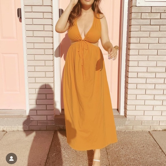 Zara dress with cutouts - Picture 3 of 4